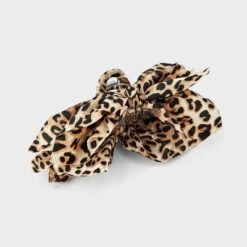 Triple Bow Claw Hair Clip - Wild Fable™ 8 Triple Bow Claw Hair Clip - Wild Fable™ -Thredup Fashion Shop GUEST cbd2ce69 50b5 4790 9331 e8103e16dacc