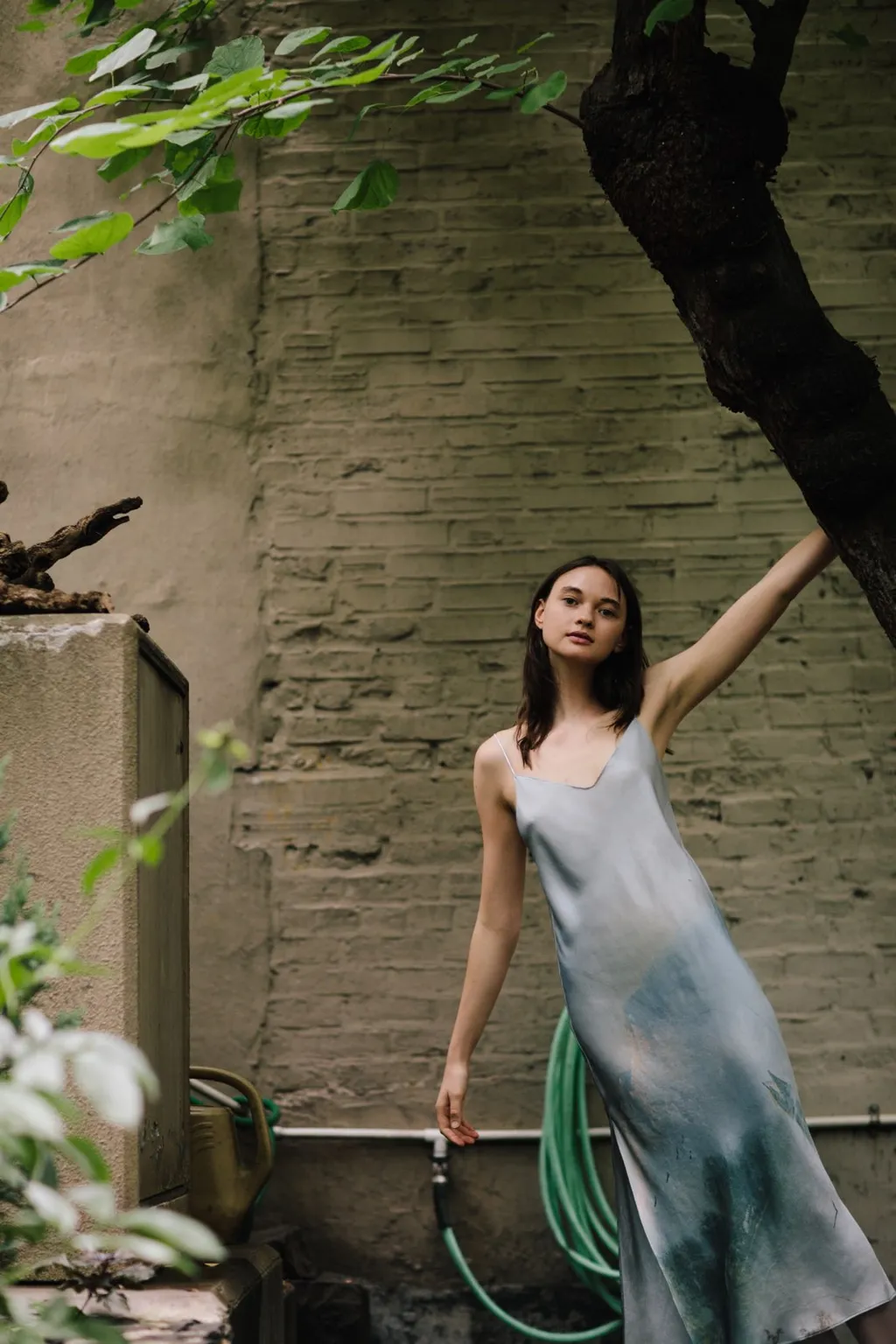 Front Page -Thredup Fashion Shop IMG 2163 v1 current